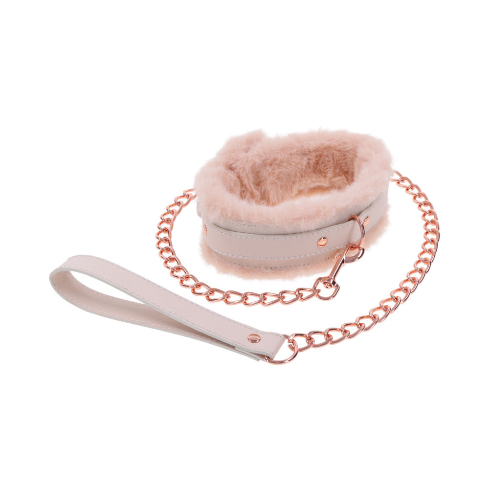 Sportsheets Sex & Mischief Peaches ‘n CreaMe Fur Collar & Leash